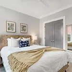 The Cooper Suite At 122 Spring