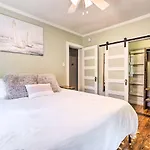 Cozy North Charleston Getaway With Fire Pit!