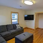 3 Bedroom Hardwood Palace Of Charleston