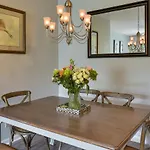 Mount Pleasant Condo With Pool And Bikes Near Beach!