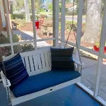 Private Luxury Studio- 10 Mins Downtown And Folly