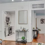 The Palmetto House B- Walk To King Street