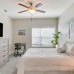 Charleston Condo With Pool Access Near Folly Beach!