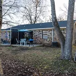Madrona\'S Cottage B- Fully Fenced And Pet Friendly