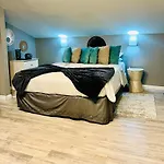 Loft Guest Suite 1 Bedroom
