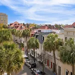 State St B By Avantstay French Quarter Rooftop Aesthetic Design