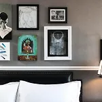 The Lindy Renaissance Charleston Hotel