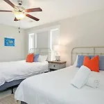 Mt Pleasant Beach Retreat- Mins To Sullivan\'S Iop