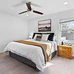 Waterview Retreat - Riverside Haven 4-2 Family