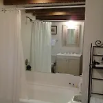 21 East Battery Bed & Breakfast