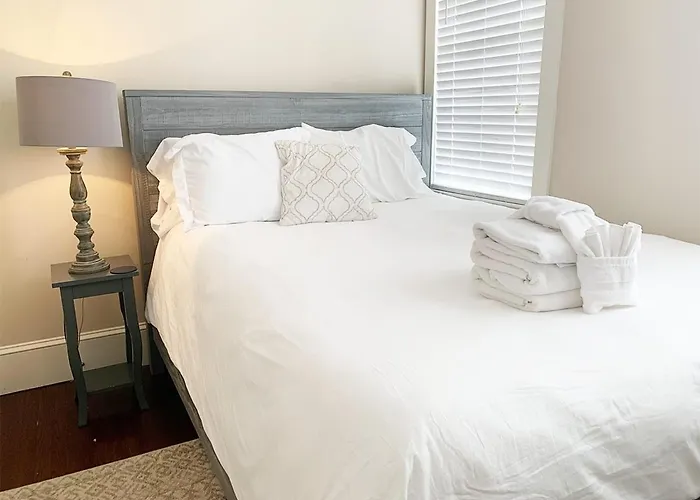 Jasmine Suite At Morrison Manor