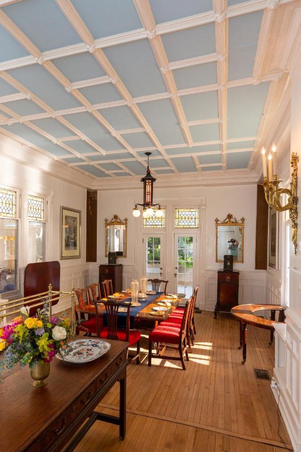 20 South Battery Bed & Breakfast 3*