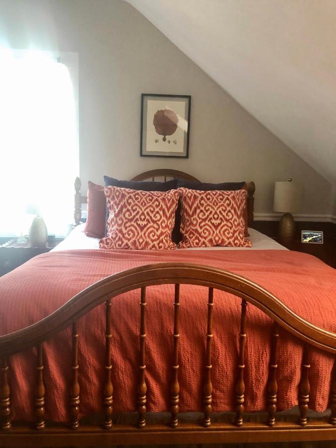 Daybed With Trundle In The Beautiful Ashley Inn 4 Blocks From King St Charleston