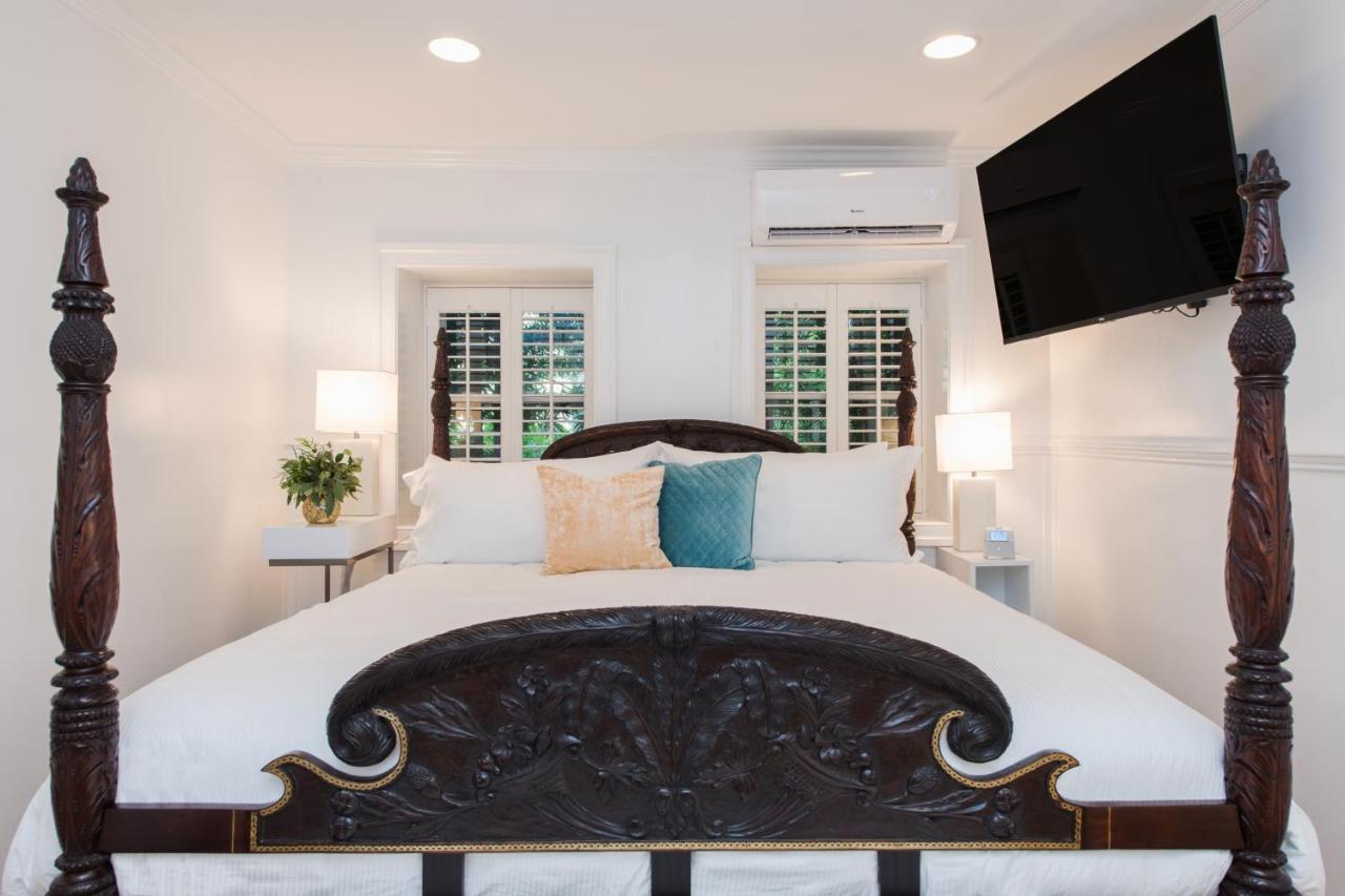 20 South Battery 3* Charleston