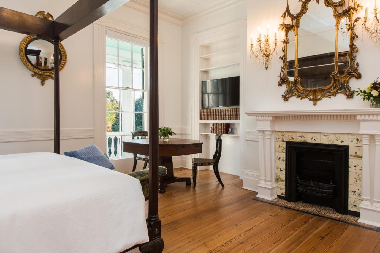 Bed & Breakfast 20 South Battery Charleston