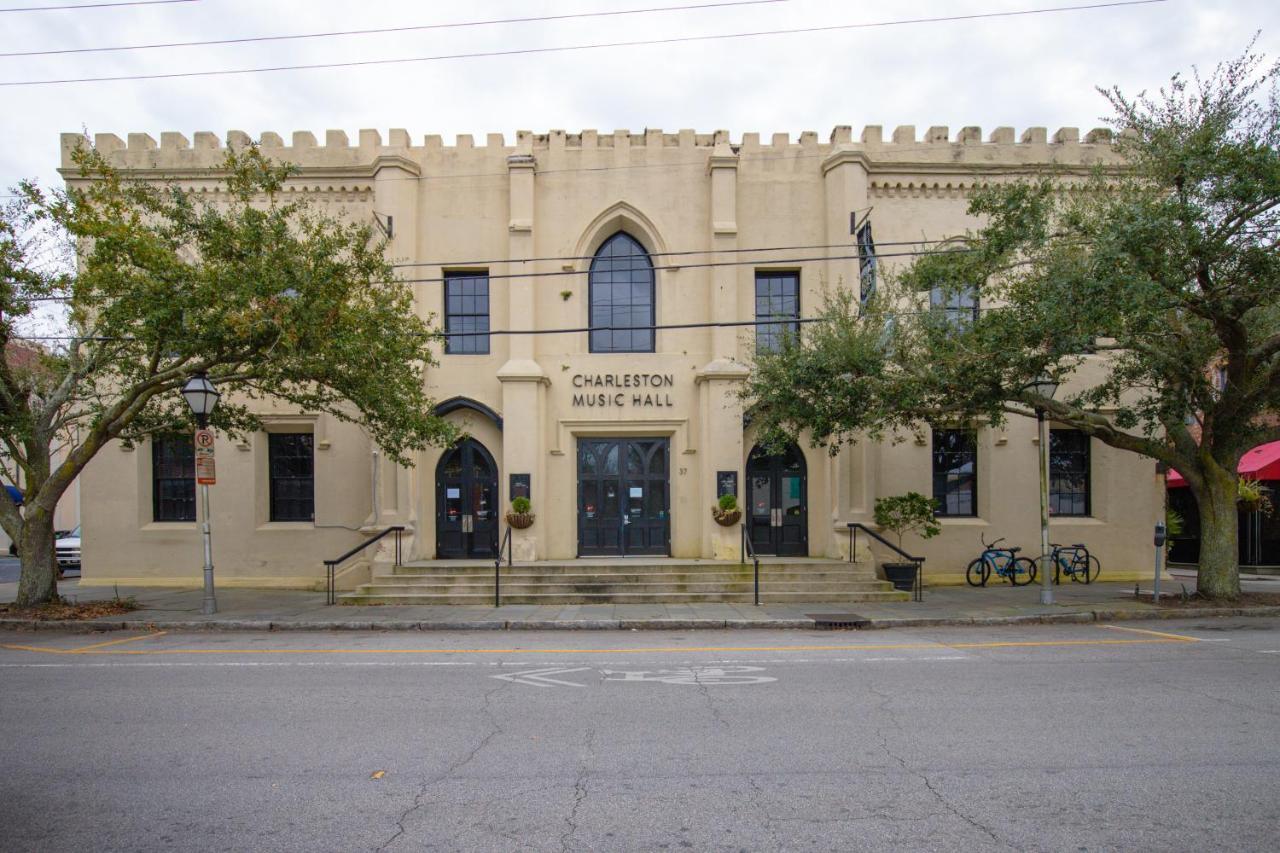 4 Tully * Charleston
