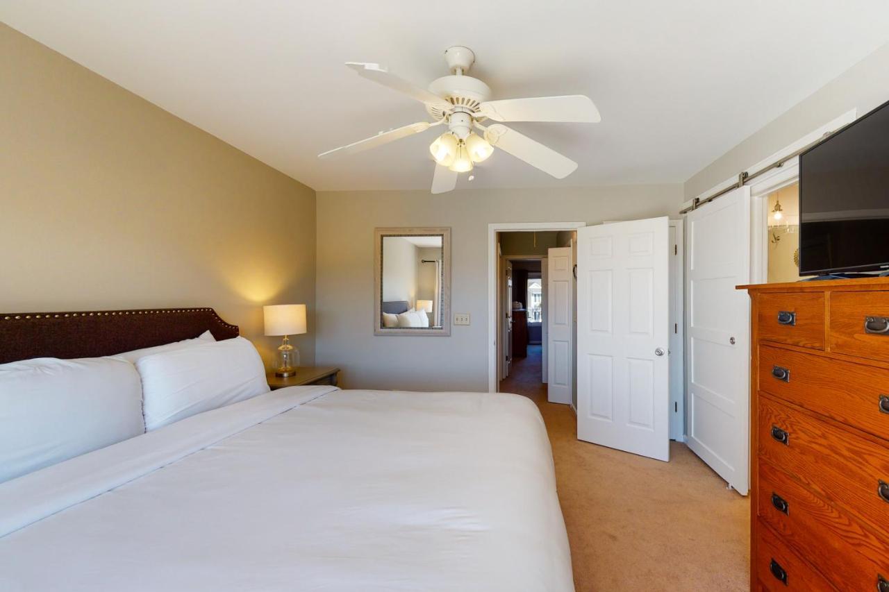 Apartment 2436 Stono Watch