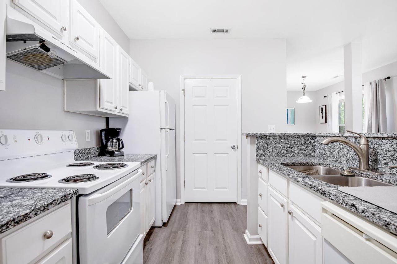 1600 Long Grove Apartment