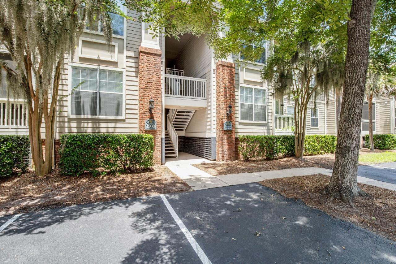 Apartment 1600 Long Grove *