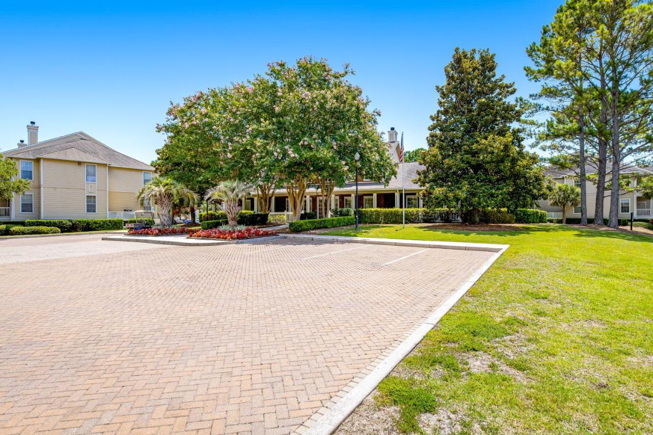 1600 Long Grove Apartment