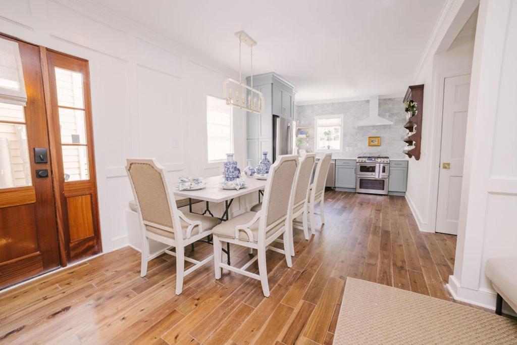 East 42 A & B Apartment