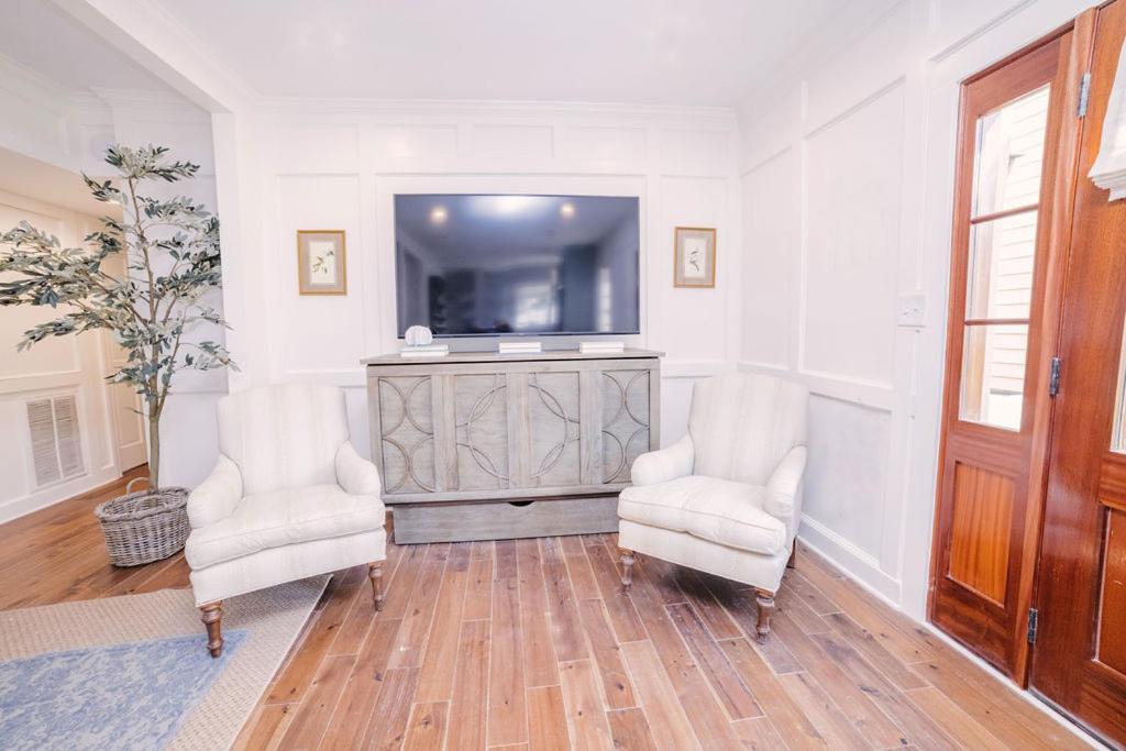 East 42 A & B Apartment Charleston
