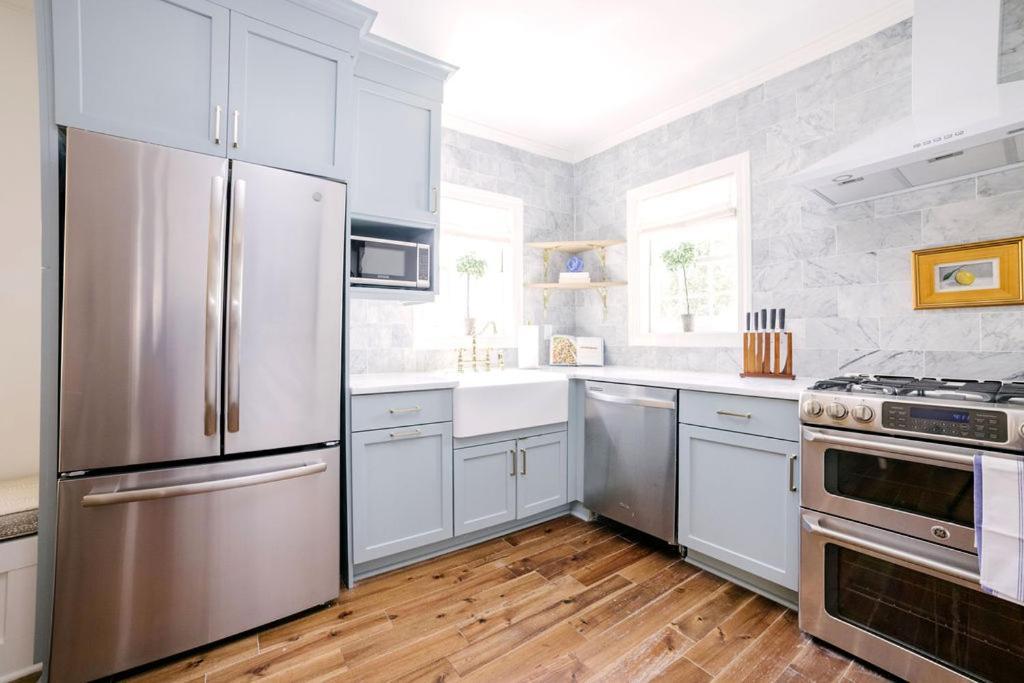 East 42 B Apartment
