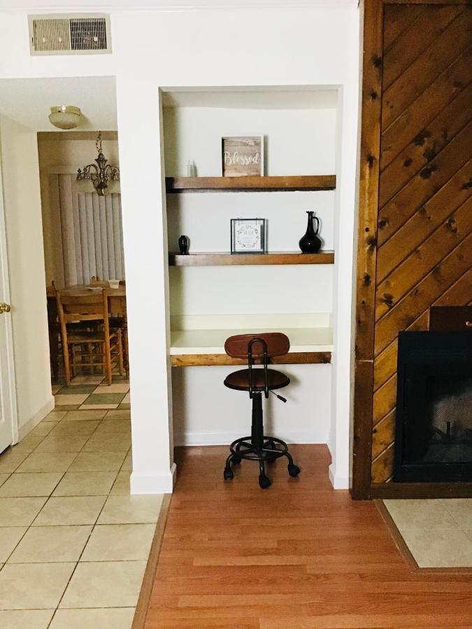 Apartment Th Wood