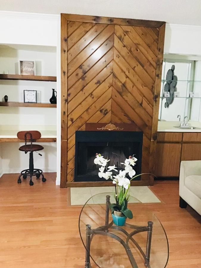 Apartment Th Wood Charleston