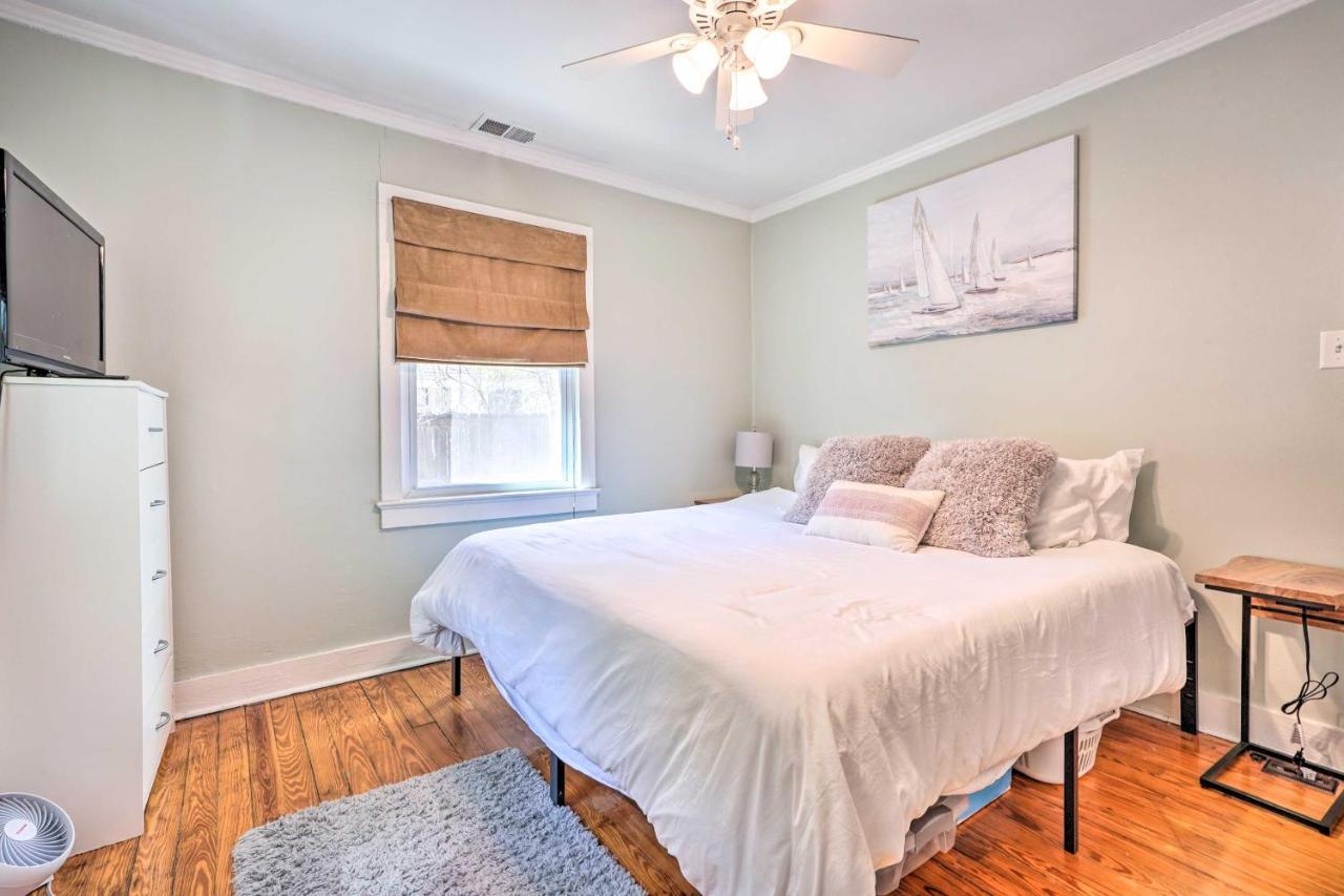 Holiday home Cozy North Getaway With Fire Pit! Charleston