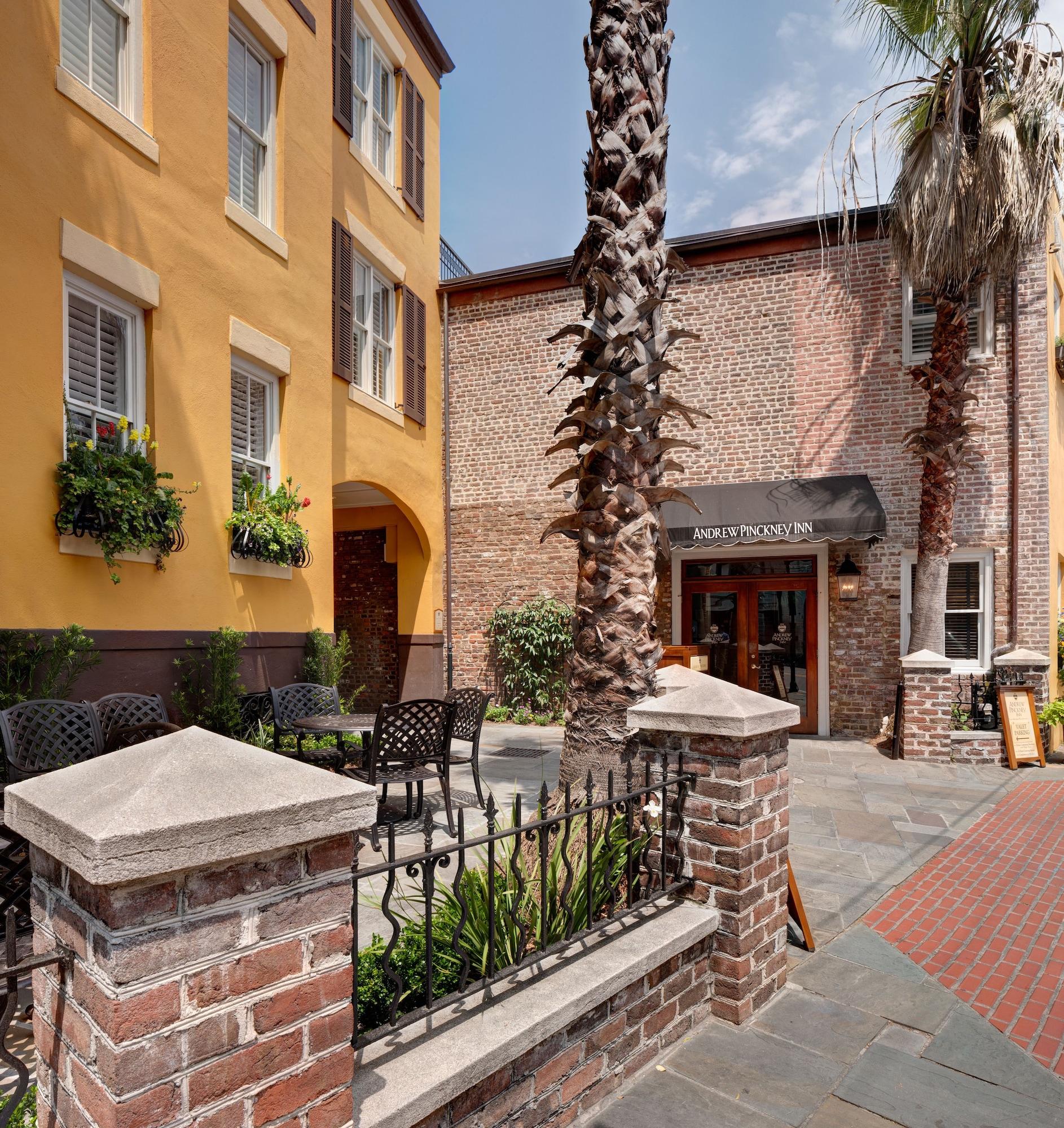 Andrew Pinckney Hotel
