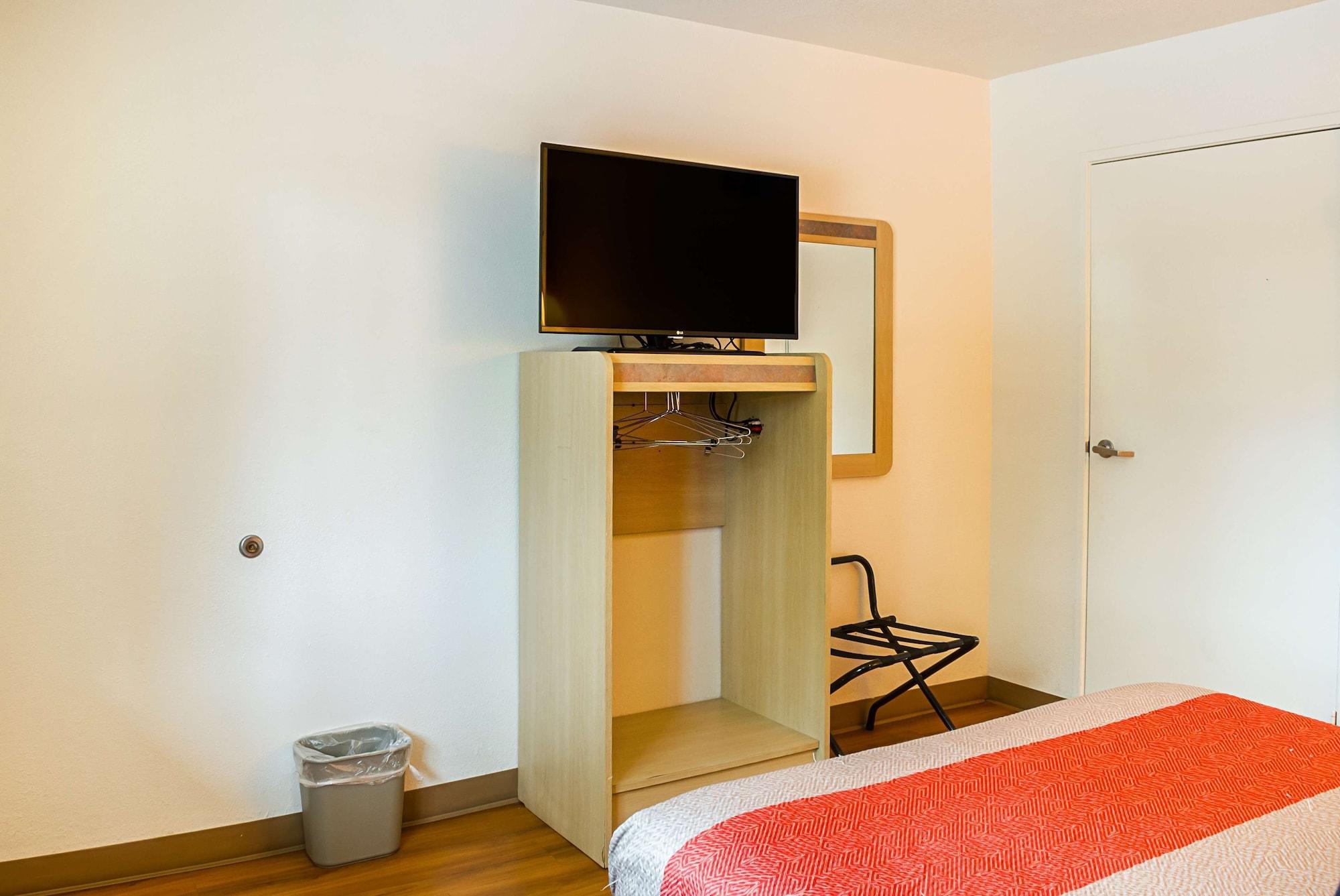 Hotel West Ashley