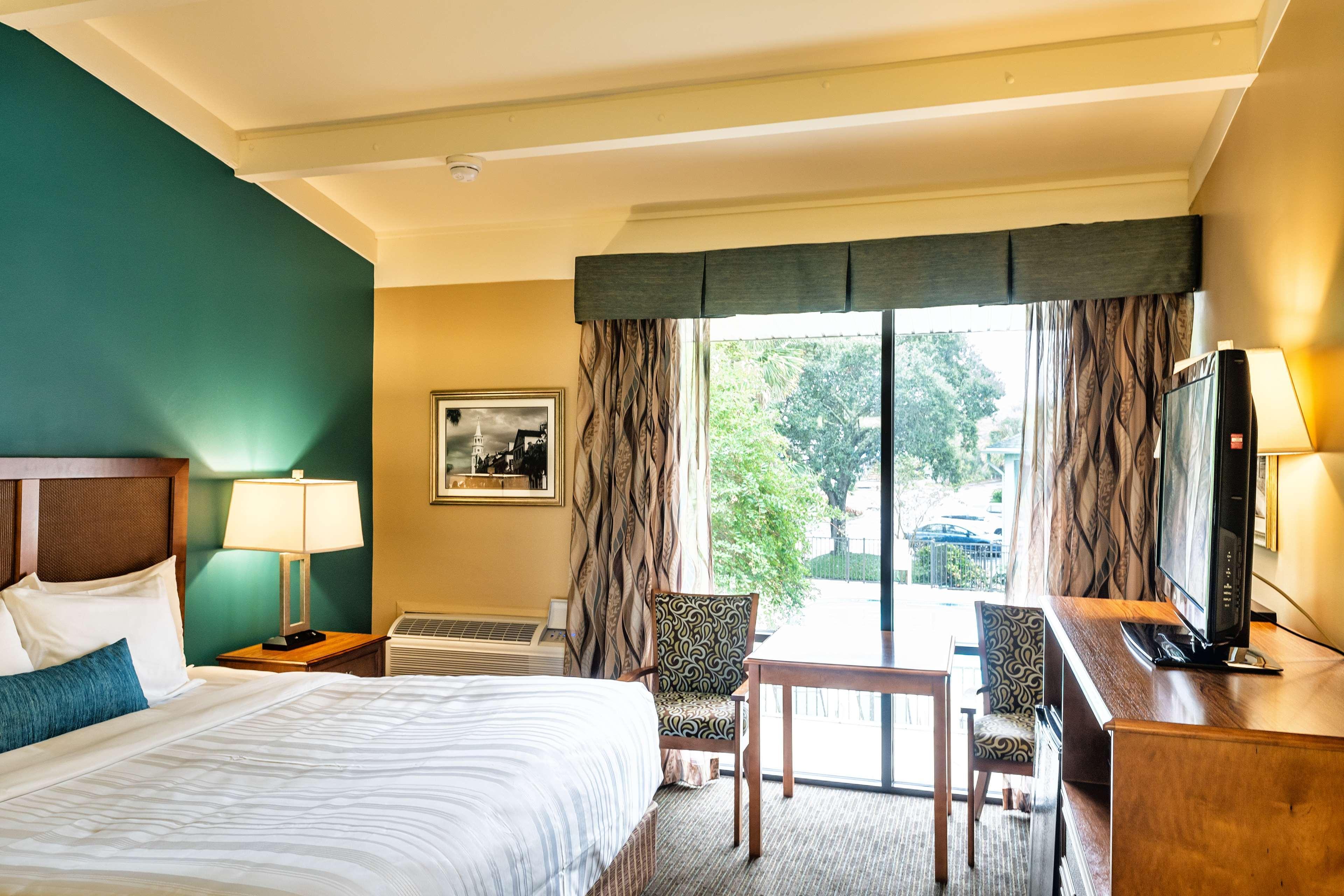 Western Hotel Charleston