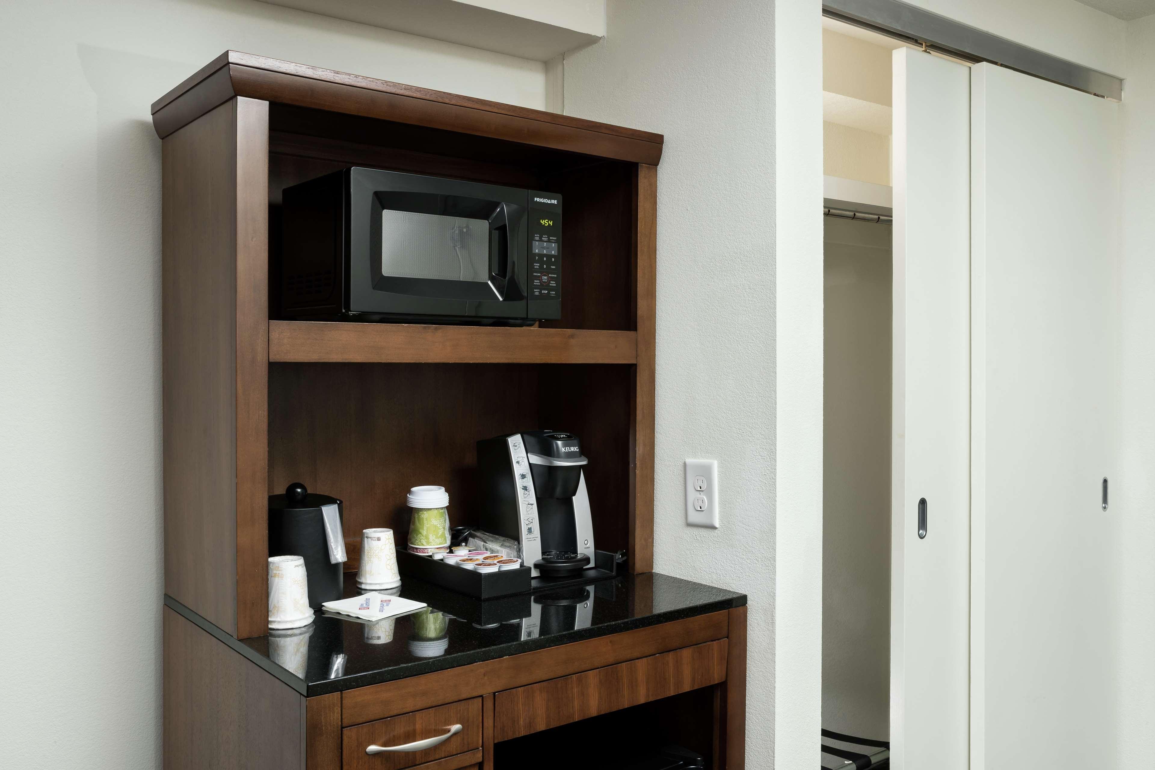 Hilton Garden Waterfront/downtown Hotel