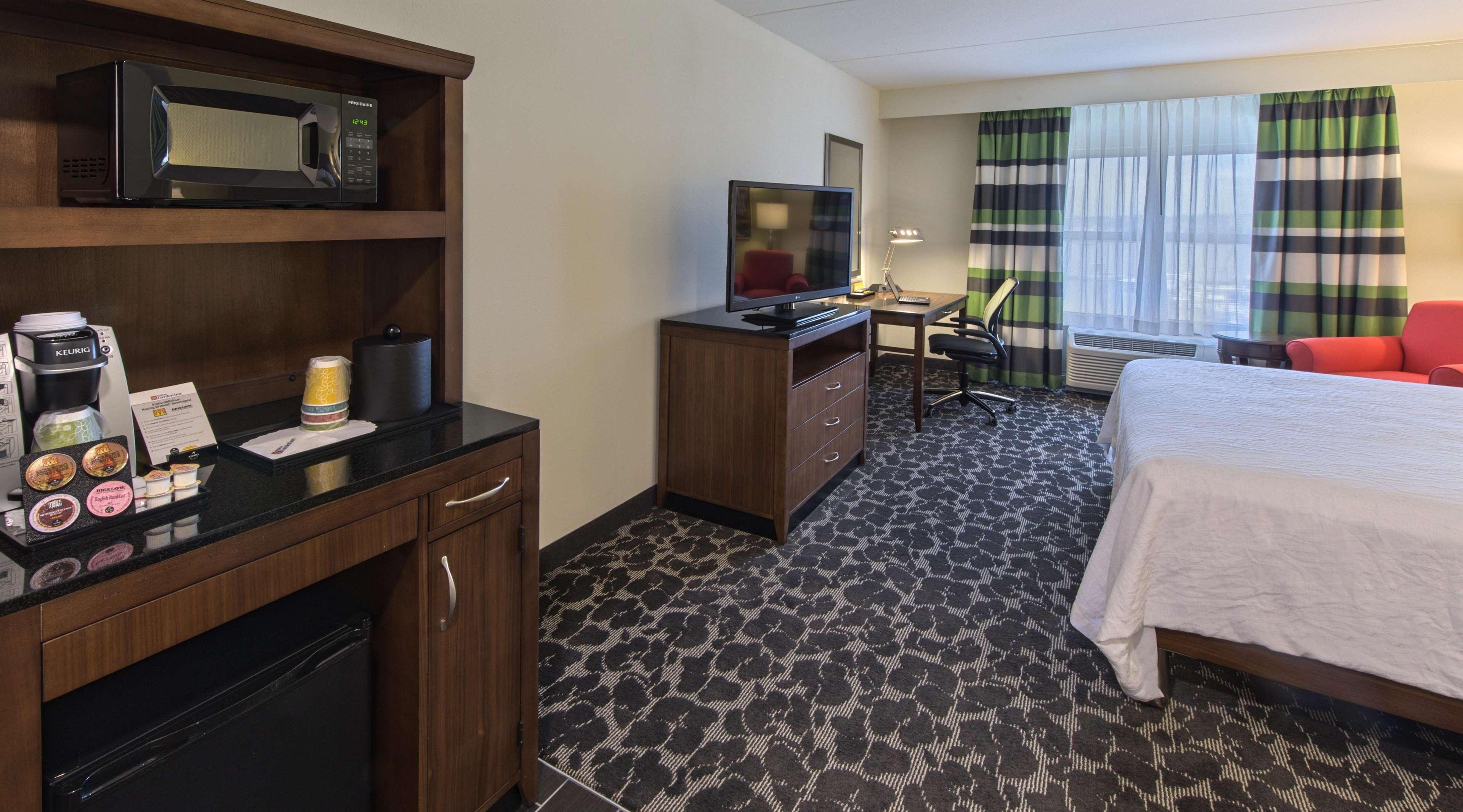 Hilton Garden Waterfront/downtown