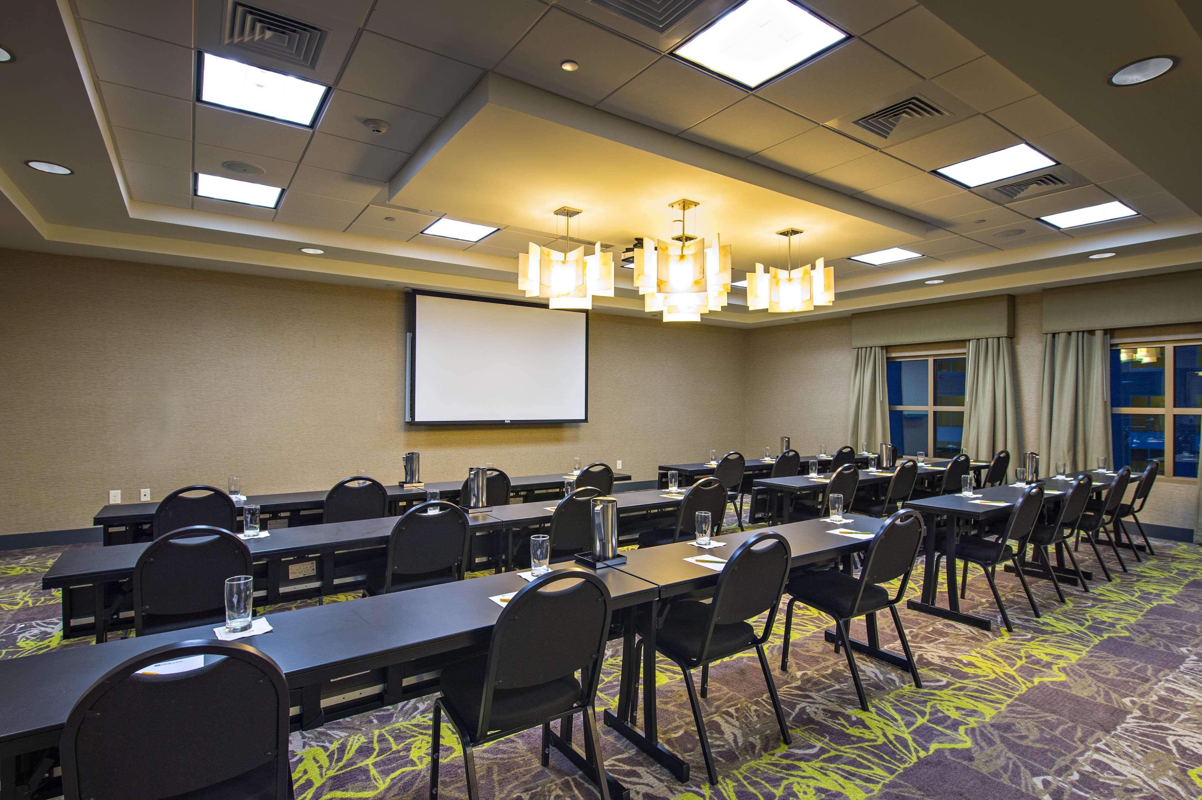 Hilton Garden Waterfront/downtown 3* Charleston