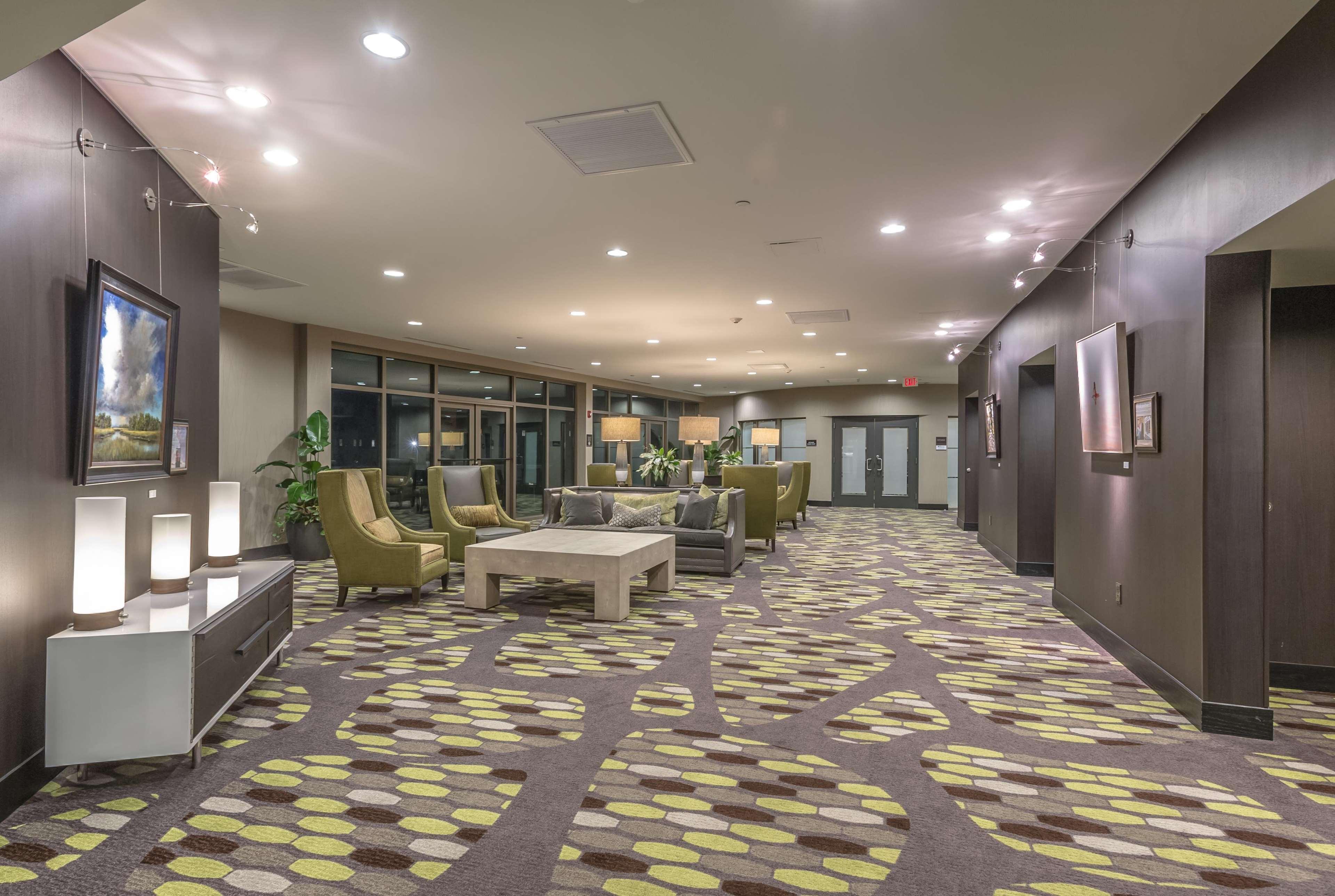 Hilton Garden Waterfront/downtown