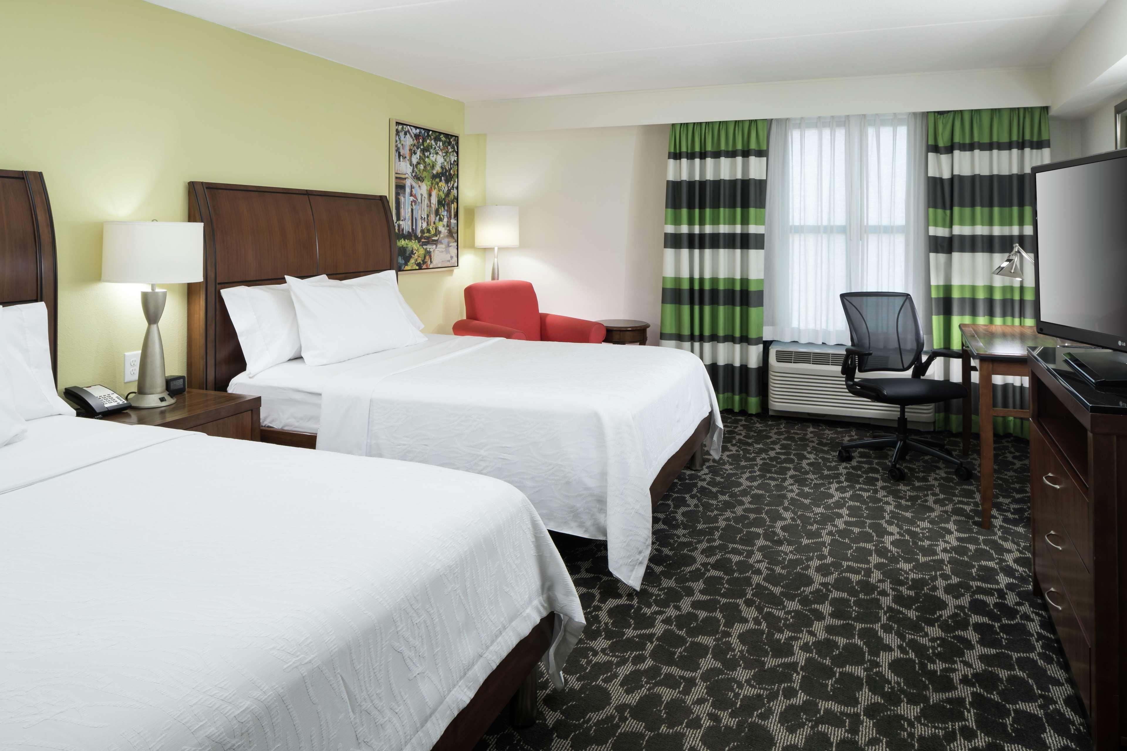 Hilton Garden Waterfront/downtown 3*