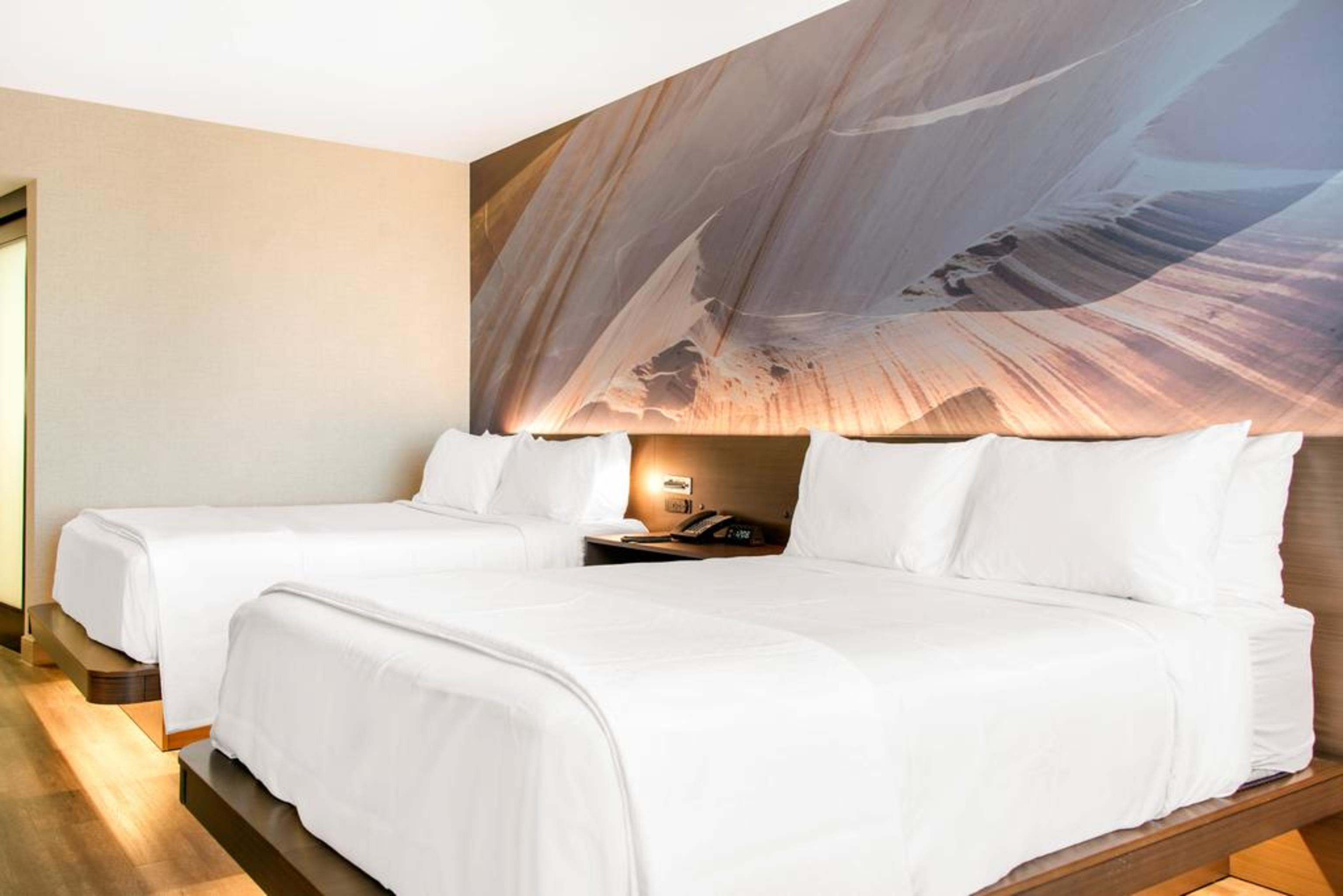 Hotel Cambria Riverview 3*