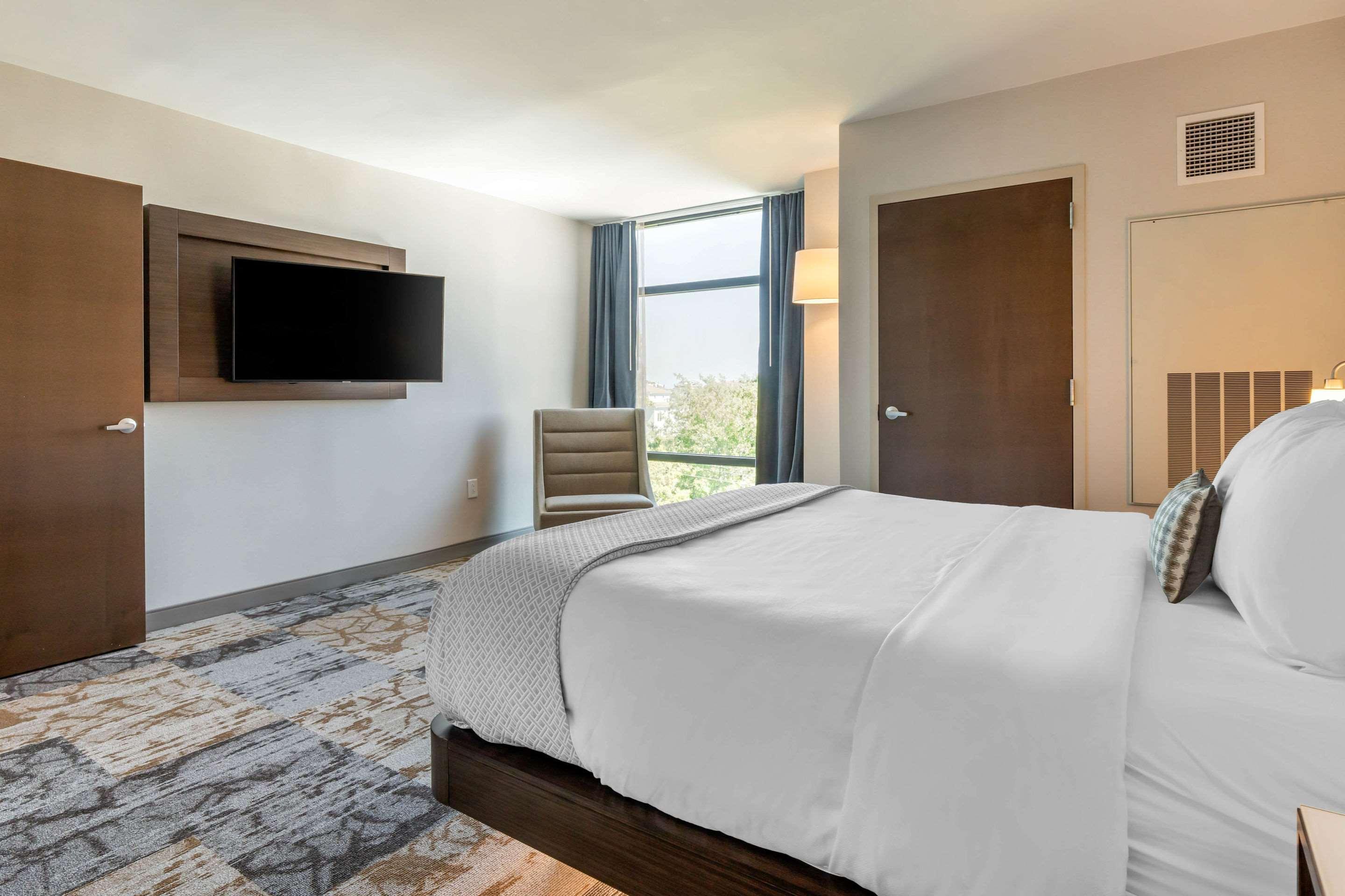 Hotel Cambria Riverview Charleston