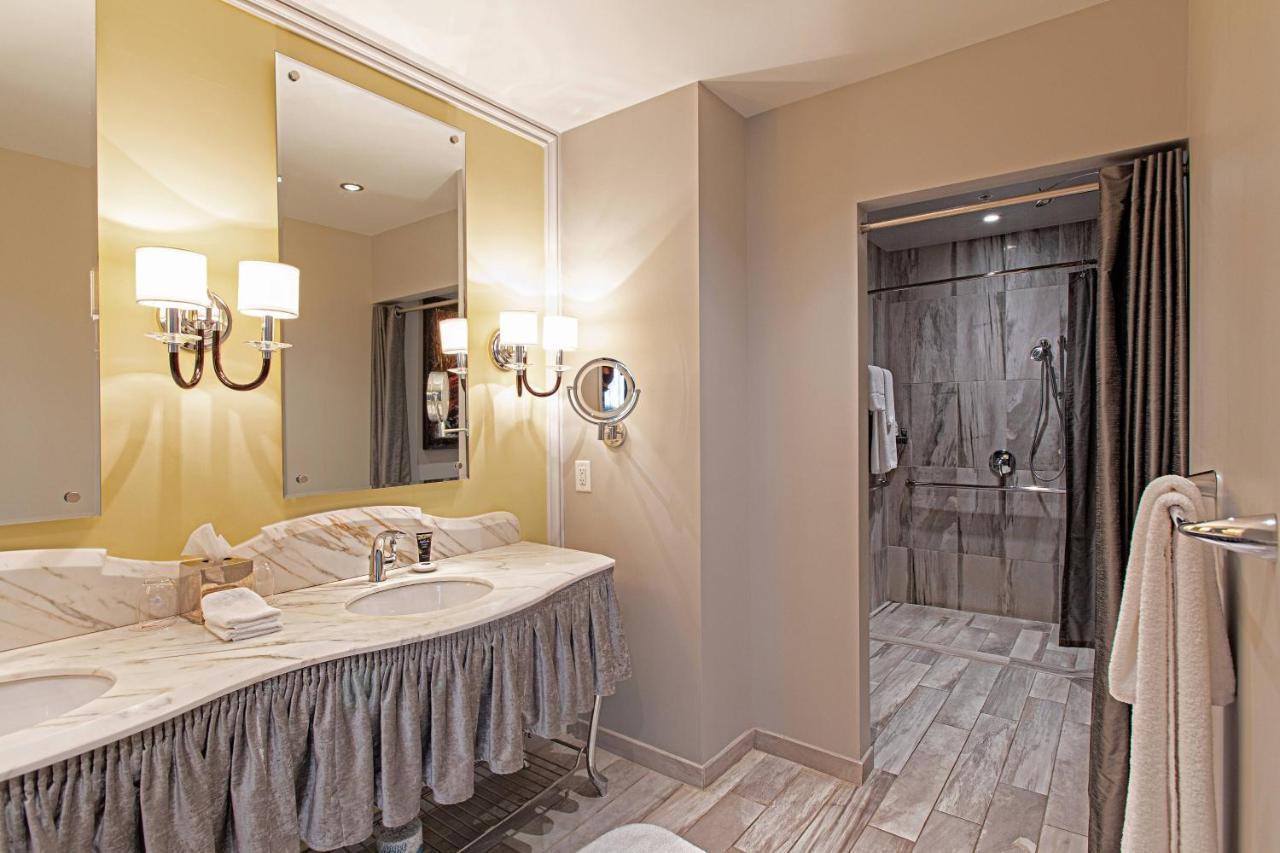 Grand Bohemian Charleston, Autograph Collection