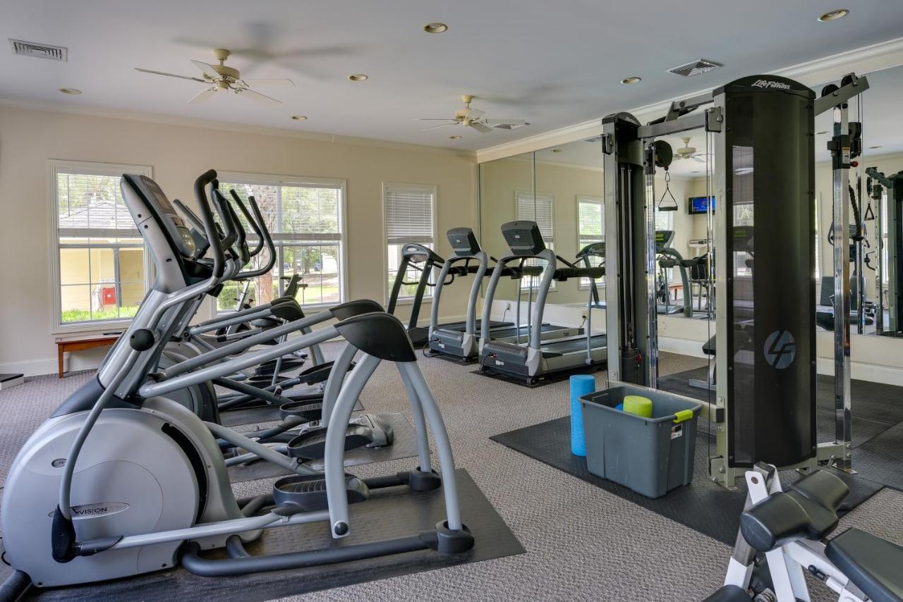 Mount Pleasant With Pool And Bikes Near Beach! Apartment Charleston