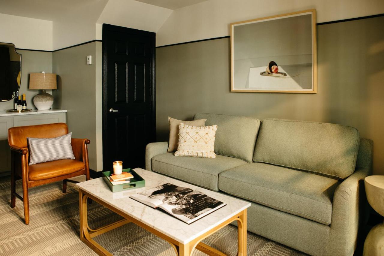 Emeline 4* Charleston