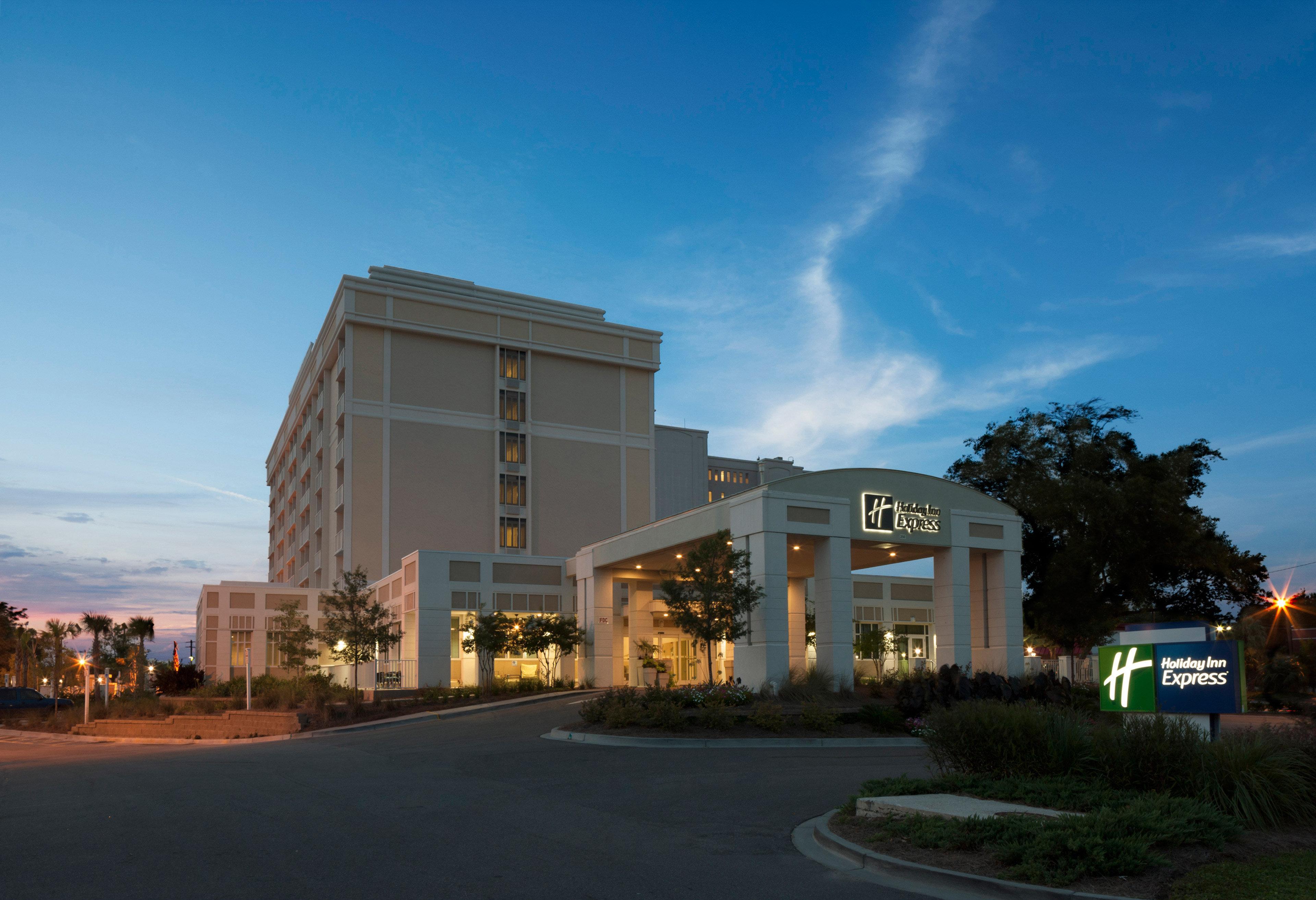 Hotel Express & Dwtn -westedge By Ihg