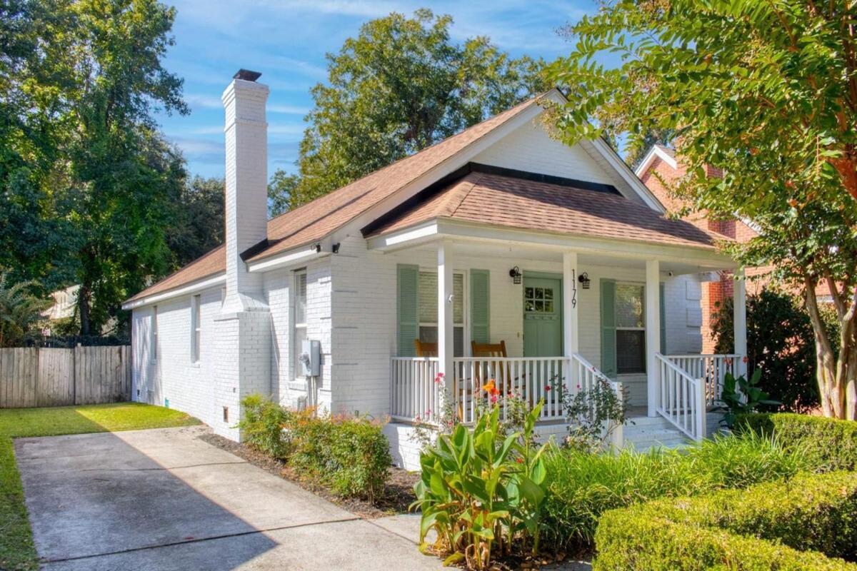 Renovated Oasis Mins To Dtwn And Holiday home