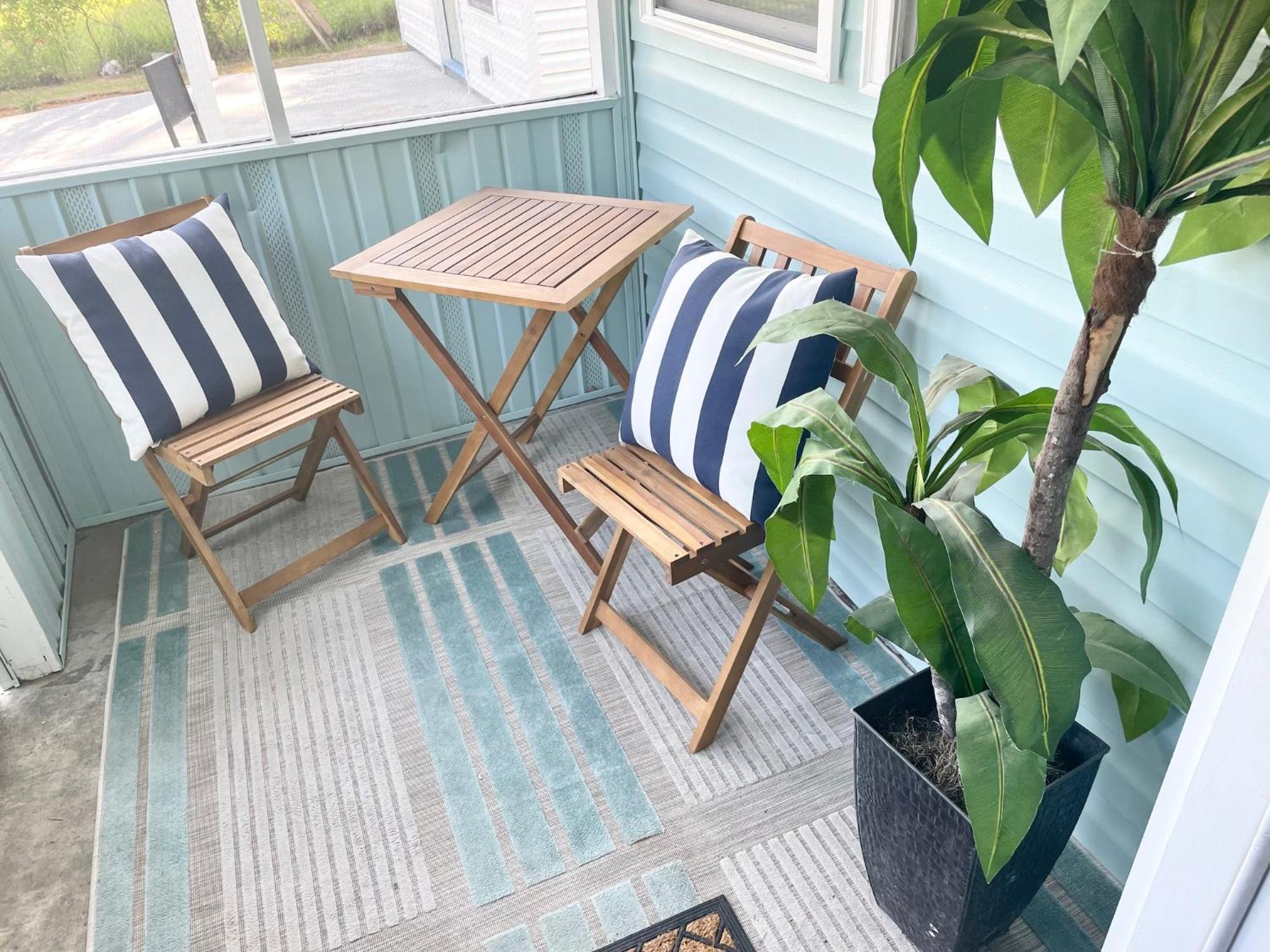 Pet- & Kid-equipped 2 Bedroom Near Downtown Holiday home *