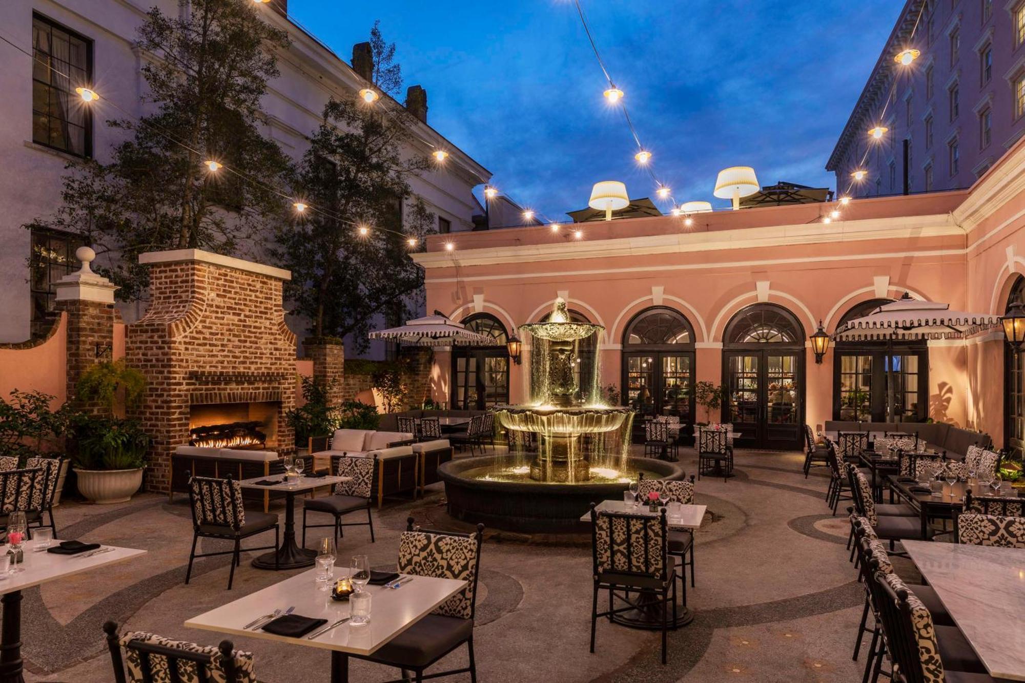 Mills House Charleston, Curio Collection By Hilton Charleston