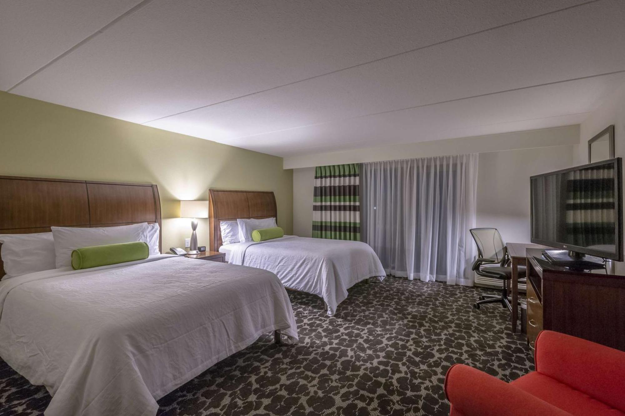 Hilton Garden Waterfront/downtown Hotel