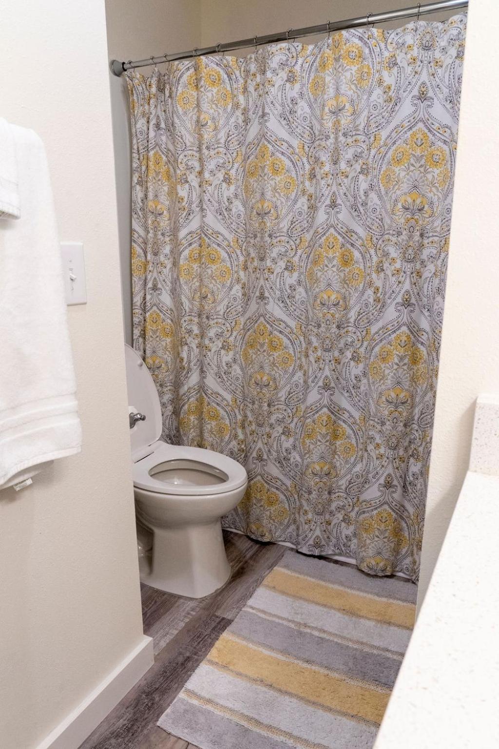 Madrona's B- Fully Fenced And Pet Friendly * Charleston