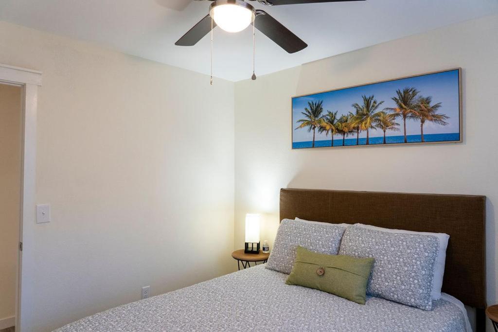 Madrona's B- Fully Fenced And Pet Friendly Charleston